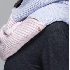 Lululemon Neckwarmer